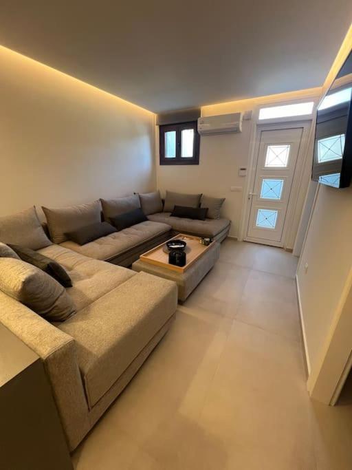 Villa Leo Aigina Vathi  Екстер'єр фото
